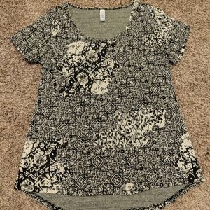 LuLaRoe Black and Off White Jacquard Classic T
